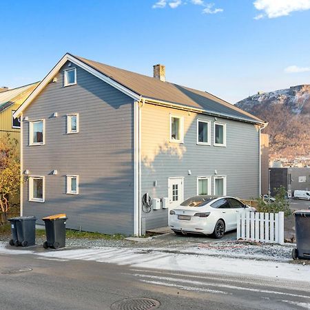 Luxury Apartement Close To City Centre With Free Parking Tromsø Kültér fotó