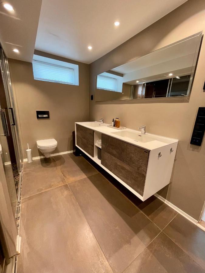 Luxury Apartement Close To City Centre With Free Parking Tromsø Kültér fotó