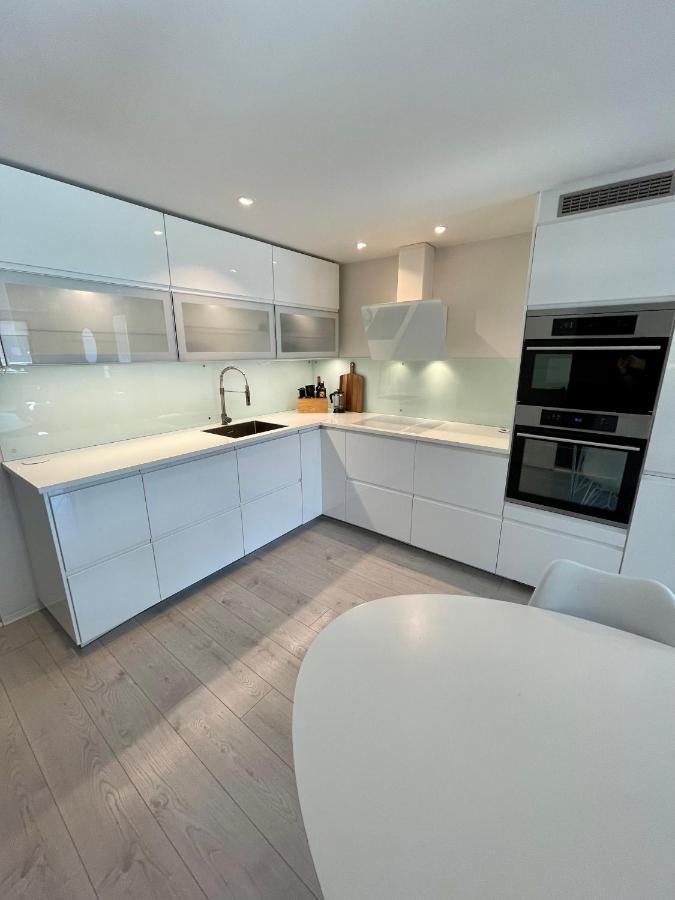 Luxury Apartement Close To City Centre With Free Parking Tromsø Kültér fotó